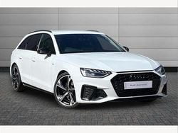 Glacier white Used 2022 Audi A4 Black Edition Estate | £23,750 (Fair price)