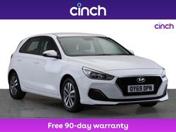 White Used 2019 Hyundai i30 SE Hatchback | £8,199 (Fair price)