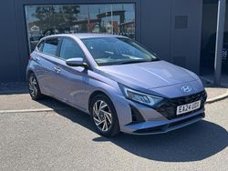 Meta blue Used 2024 Hyundai i20 Advanced Hatchback | £15,995 (Fair price)
