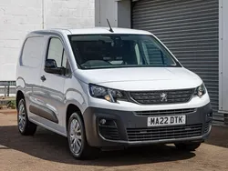 White Used 2022 Peugeot Partner Premium MPV | £9,750 (Good price)