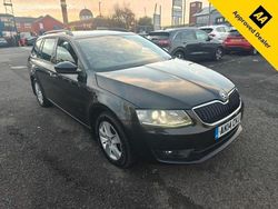 Black Used 2014 Skoda Octavia Elegance Estate | £3,495 (Good price)