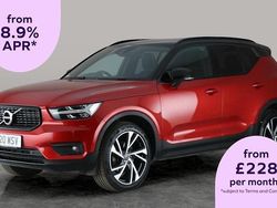 Red Used 2020 Volvo XC40 R-Design Pro SUV | £15,138 (Good price)