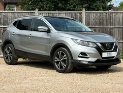 Silver Used 2017 Nissan Qashqai N-Connecta SUV | £11,960 (Fair price)