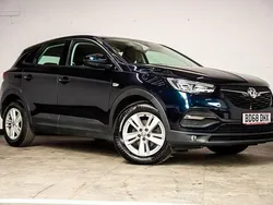Purple Used 2018 Vauxhall Grandland X S SUV | £9,240 (Good price)