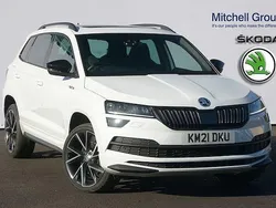 Moon white metallic Used 2021 Skoda Karoq SportLine SUV | £18,995 (Fair price)