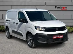 Kaolin white New 2025 Vauxhall Combo S MPV | £18,490 (Fair price)