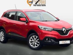 Red Used 2017 Renault Kadjar Dynamique SUV | £5,795 (Fair price)