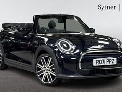 Black Used 2021 Mini Cooper Exclusive Hatchback | £15,500 (A bit pricey)