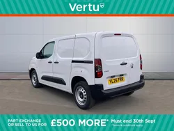 White New 2025 Vauxhall Combo S MPV | £16,995 (Good price)