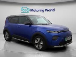 Blue Used 2021 Kia Soul EV First Edition SUV | £13,199 (Fair price)