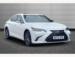 Sonic white Used 2023 Lexus ES300H Sedan | £31,991 (Fair price)