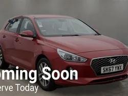 Red Used 2017 Hyundai i30 SE Hatchback | £6,495 (Expensive)