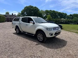 White Used 2015 Mitsubishi L200 Pickup | £8,995 (Expensive)