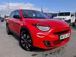 Red Used 2024 Fiat 600 Red SUV | £22,000 (Fair price)
