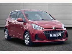 Red Used 2017 Hyundai i10 SE Hatchback | £6,490 (Fair price)