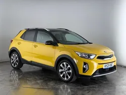Yellow Used 2021 Kia Stonic 4 SUV | £14,550 (Fair price)