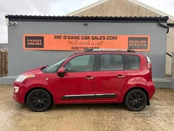Red Used 2015 Citroën C3 Picasso Exclusive MPV | £5,850 (Fair price)