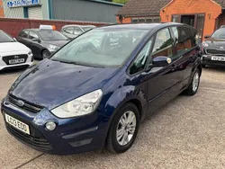 Blue Used 2013 Ford S-MAX Zetec MPV | £5,980 (Fair price)