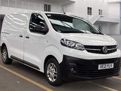White Used 2021 Vauxhall Vivaro S Van | £15,594 (Fair price)