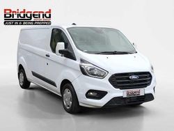 White Used 2022 Ford Transit Custom Trend Van | £17,499 (Fair price)