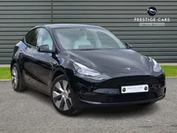Black Used 2023 Tesla Model Y Long Range SUV | £30,998