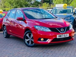 Red Used 2017 Nissan Pulsar Acenta Hatchback | £6,550 (Fair price)