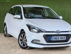 White Used 2015 Hyundai i20 SE Hatchback | £7,495 (Fair price)