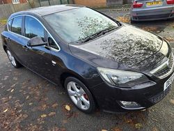 Black Used 2010 Vauxhall Astra SRi Hatchback | £1,295 (Fair price)