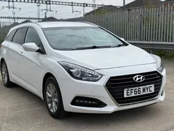 White Used 2016 Hyundai i40 SE Estate | £4,795 (Fair price)