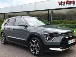 Green Used 2024 Kia Niro 4 SUV | £27,895 (Expensive)