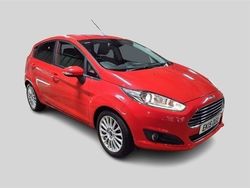 Red Used 2015 Ford Fiesta Titanium Hatchback | £4,990 (Fair price)