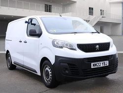 White Used 2022 Peugeot Expert Premium Van | £9,990 (Fair price)