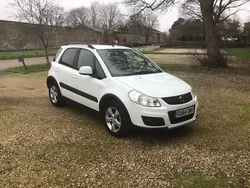 White Used 2014 Suzuki SX4 SZ5 Hatchback | £3,995 (Fair price)