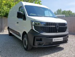 Solid mineral white New 2025 Renault Master Van | £25,495 (Fair price)