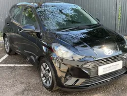 Black Used 2024 Hyundai i10 Advanced Hatchback | £14,325 (Fair price)