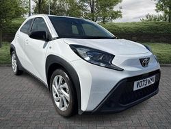 White Used 2023 Toyota Aygo X PURE SUV | £12,991