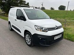White Used 2020 Citroën Berlingo | £6,990 (Good price)