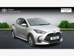 Silver Used 2023 Toyota Yaris Hybrid Hatchback | £19,471 (Fair price)