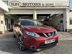 Red Used 2015 Nissan Qashqai Tekna SUV | £7,988 (Fair price)