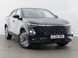 Black Used 2025 Omoda 5 SUV | £24,998 (Fair price)