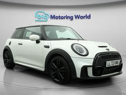 White Used 2023 Mini Cooper S Hatch Hatchback | £17,800 (Fair price)