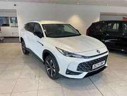 White Used 2024 MG HS Trophy SUV | £23,999 (Expensive)