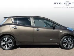 Brown Used 2017 Nissan Leaf Tekna Hatchback | £6,203 (Good price)