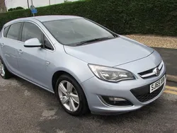 Silver Used 2015 Vauxhall Astra SRi Hatchback | £4,695 (Good price)