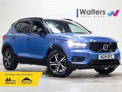 Blue Used 2019 Volvo XC40 R-Design SUV | £18,250 (Fair price)