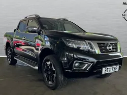 Black Used 2021 Nissan Navara Tekna Pickup | £20,615 (Good price)