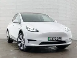White Used 2022 Tesla Model Y SUV | £26,998 (Good price)