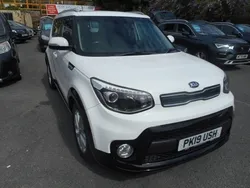 Ice white Used 2019 Kia Soul 2 SUV | £7,995 (Fair price)