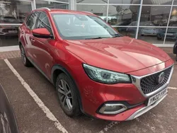 Red Used 2022 MG HS Excite SUV | £15,195 (Fair price)
