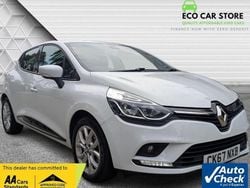 White Used 2017 Renault Clio IV Dynamique Hatchback | £7,495 (Fair price)